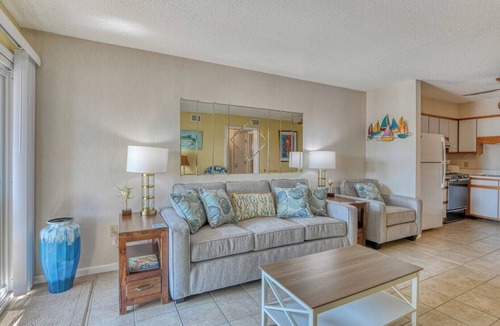 Gulf Stream Estates Condo | Inlet Pointe 30 Inlet front condo with pool, fishing dock and Walk to beach
