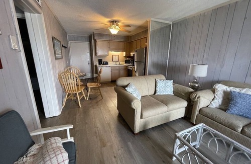 Gulf Stream Estates Condo | Inlet Pointe 37 - Second Row (Channelfront) in Garden City Beach