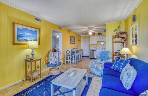 Gulf Stream Estates Condo | Inlet Pointe 29 Walk to beach in 2 minutes. Enjoy the pool and floating dock.