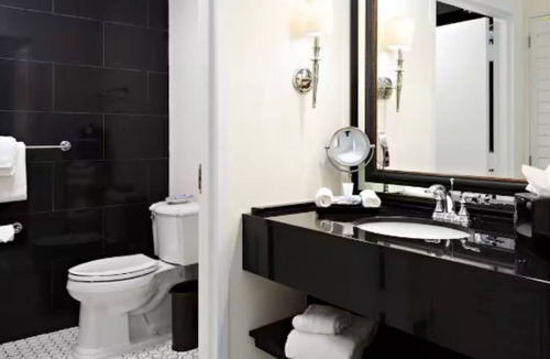 Pelican Bay Hotel | Inn at Pelican Bay | 2 Double City | Mercato, Pool, Lobby Bar | 2 Units