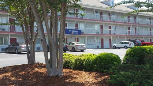 Hoover Hotel | InTown Suites Extended Stay Birmingham AL - Hoover