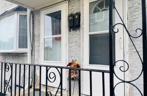 Rockledge Apartment | Inviting 1BR Apartment — Rockledge Location