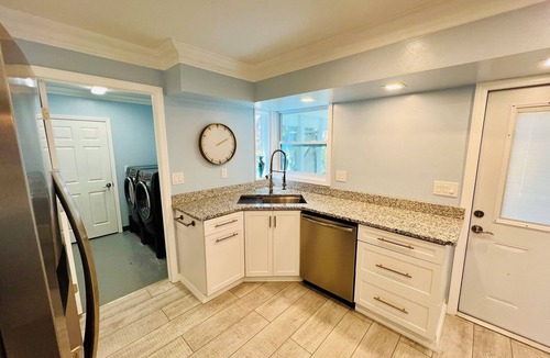 Laguna Shores House | Island Escape - Beautiful New Remodeled Home with Pool