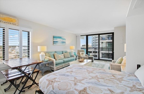Gulf Shores Apartment | Island Sunrise 469