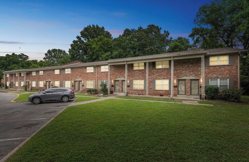 Nashville Apartment | Jamestown D10 I Comfy 2 Bed 1 Bath