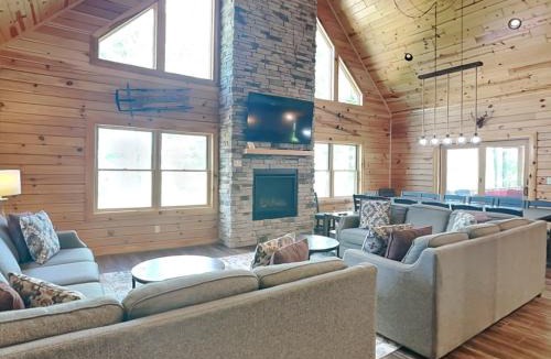 McHenry House | JCS Mountain Villa by Taylor Made Deep Creek