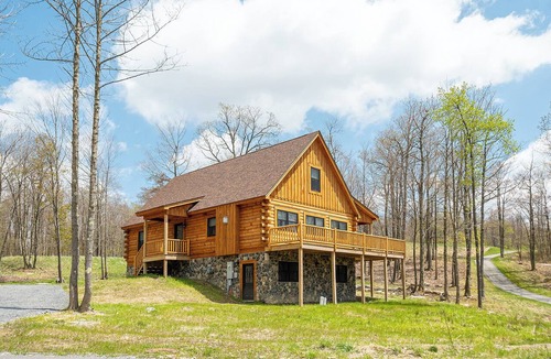 McHenry Cottage | John's Place by Taylor Made Deep Creek