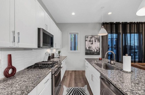 Talbot's Corner Villa | Jolene`s Rooftop - Amazing views of downtown