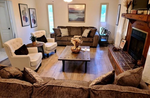 Pine Grove House | Judy House, spacious house in Tickfaw, LA