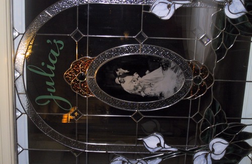 Hubbard House | Julia's Bed & Breakfast 6500 Sq Ft. Sleeps 16 with 8 Bathrooms
