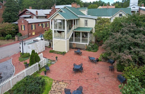 Jonesborough House | Jury Room at The Historic Eureka Inn and Event Center