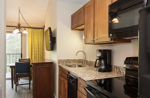 Gatlinburg Ski Chalet | Just Reduced! Enjoy the magic of Mtn Loft Resort Gatlinburg for Spring Break!