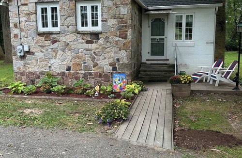 Fishertown Cottage | KD Cottages Charming stone cottage on Dunnings Creek in Bedford County