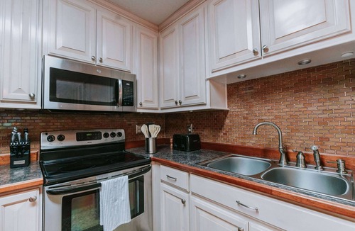 Ocean Springs House | Keri Cove - 3BR w/GOLF CART! Close to the beach & Downtown Ocean Springs!