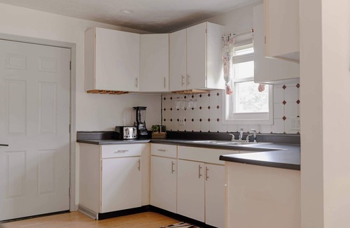 Paw Paw Lake House | Kevins Place near PawPaw Lake!