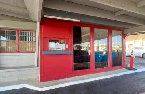 Mobile Apartment | King Bed|Smoking|Mobile AL