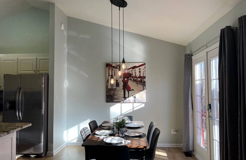 Northwest Raleigh House | King Bed, Workspace, Games near RDU, RTP, Downtown