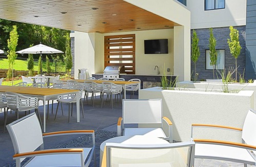 Briarwood Apartment | King Studio Near Little Rock Medical Center. Free Breakfast Buffet.