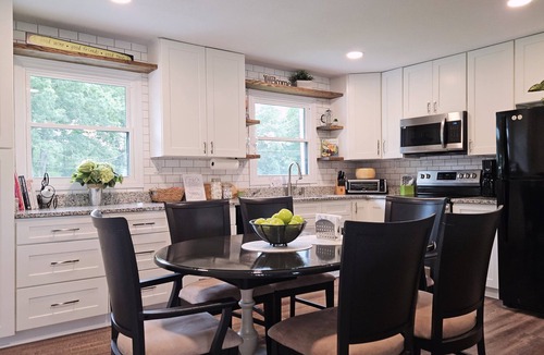 Crossville Apartment | King Suite: 3 Bedrooms, 2 Baths, Jacuzzi, on a Nigerian Dwarf Goat Petting Farm!