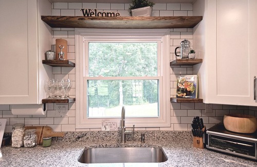 Crossville Apartment | King Suite: 3 Bedrooms, 2 Baths, Jacuzzi, on a Nigerian Dwarf Goat Petting Farm!