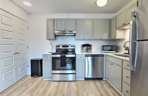 Crestline Heights Apartment | King Suite, Free Parking, Near Downtown Hotspots