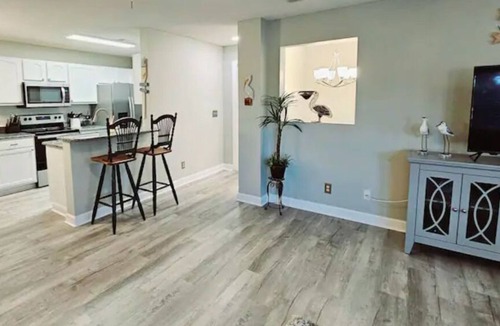 Murrells Inlet Condo | King Suite - Golf - Free Beach Pass - Pond View - Coffee bar - Child friendly
