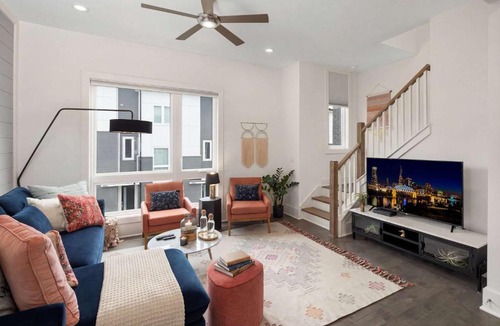 Nashville House | King Suites 3BR Retreat & 2-Car Garage East Nashville