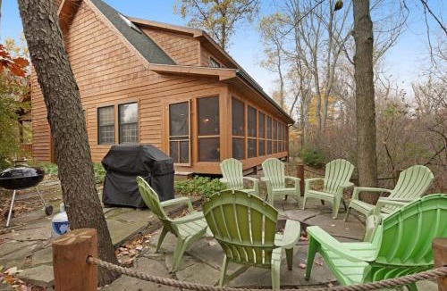 Saugatuck House | Kingfisher Cove Cabin 2
