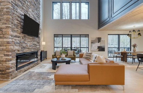 Pittman Center House | Kings Crown by AvantStay