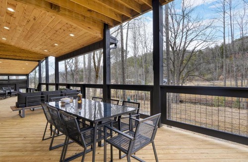 Pittman Center House | Kings Crown by AvantStay