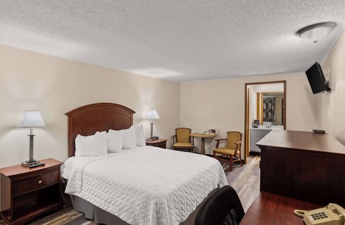 Summit Hotel | Knights Inn Ashland