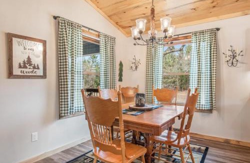Arkdale House | Knotty Pine Escape