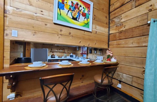 Kodak Cabin | Kodak - The perfect getaway Cabin