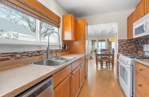 Port Sanilac Apartment | Krusty Krab! Lakefront Getaway, Walk to Downtown!