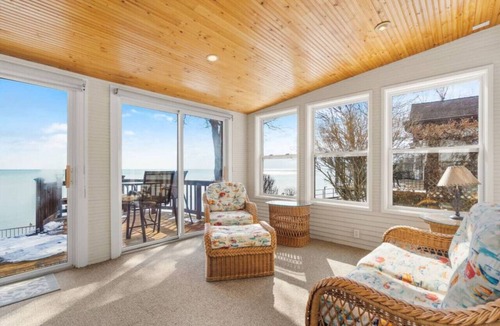 Port Sanilac Apartment | Krusty Krab! Lakefront Getaway, Walk to Downtown!