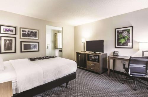 Lindridge-Martin Manor Hotel | La Quinta by Wyndham Atlanta Midtown - Buckhead