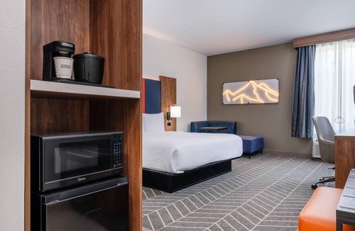 Chelsea Hotel | La Quinta by Wyndham Chelsea Birmingham