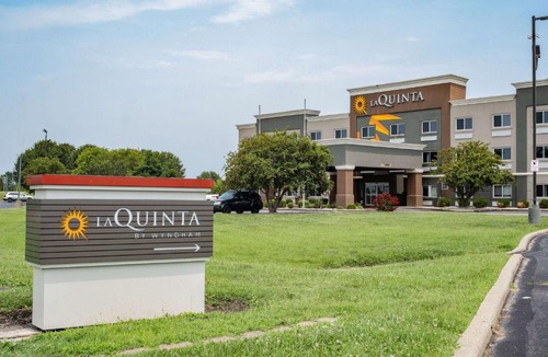 Evansville Hotel | La Quinta by Wyndham Evansville