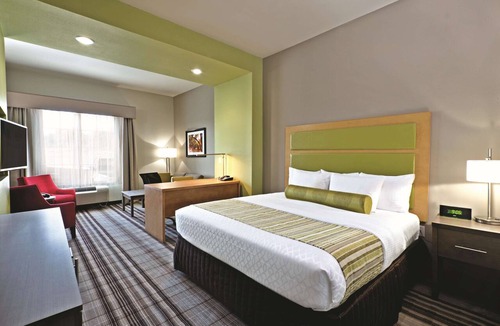 Paducah Hotel | La Quinta Inn & Suites by Wyndham Paducah