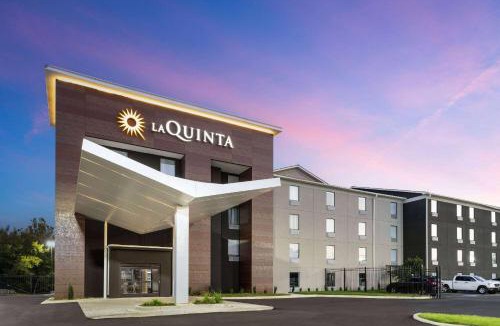 Memphis Hotel | La Quinta Inn & Suites by Wyndham Memphis I-240