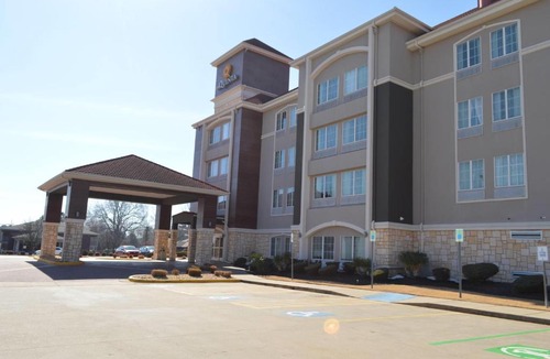 Bryant Hotel | La Quinta Inn & Suites by Wyndham Little Rock - Bryant