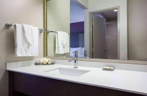 Salem Hotel | La Quinta Inn & Suites by Wyndham Roanoke Salem