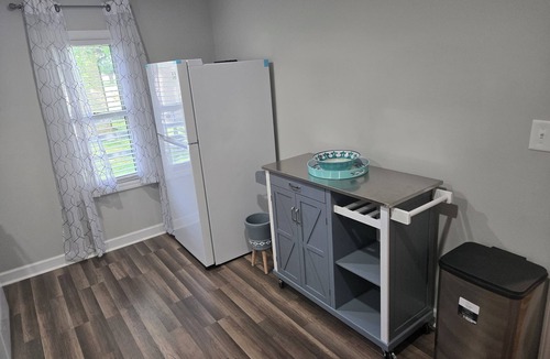 Thompson's Station House | Lady's Place - Historic Charm on Distinguished Ground
