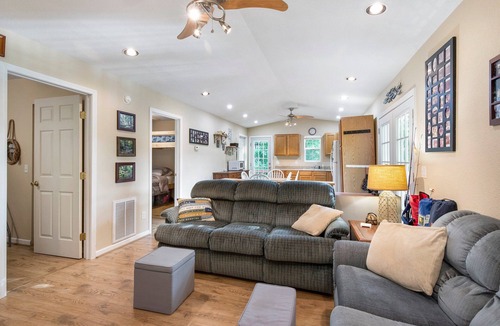 Barnett House | Lake Cabin & Dock - A True Ozarks Experience!