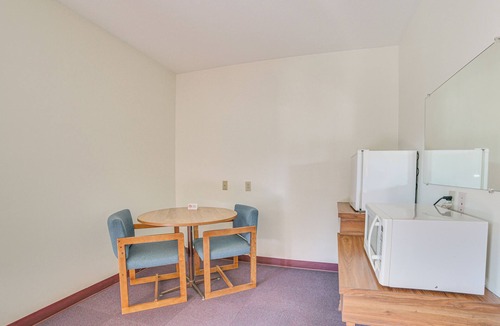 Lake City Apartment | Lake City Studio: Walk to Engelwood Beach & Town