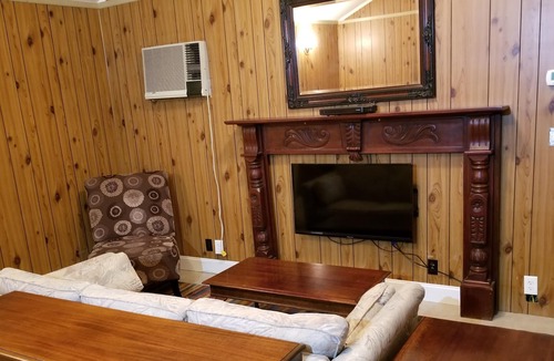Moneta Cottage | Lake Cottage on Water at Smith Mountain Lake