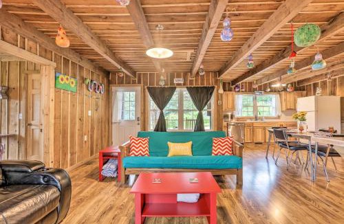 Albany House | Lake Cumberland Area Cabin - 4 Mi. to Lake!