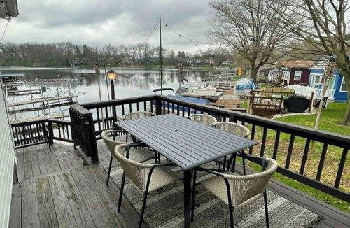 North Webster House | Lake Days & Family Nights | Webster Lake Retreat