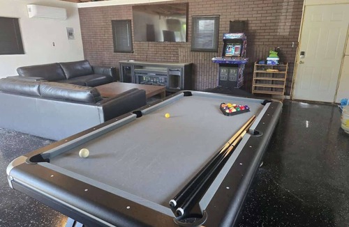 North Webster House | Lake Days & Family Nights | Webster Lake Retreat