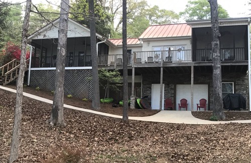 Reed Creek House | Lake Daze: Private Dock, Beach Entry, Kayaks, Sunset Views on Lake Hartwell